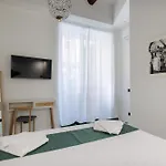 A Signurina Piscicelli 3* Νάπολη