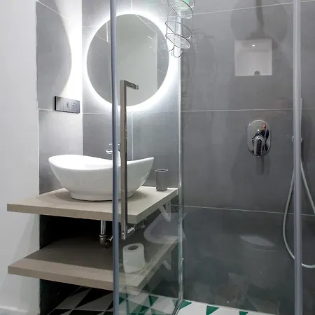 Affittacamere Piscicelli House 62 *